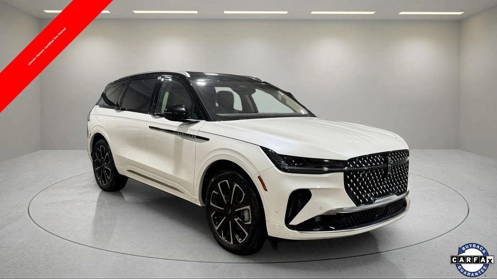 Certified 2024 Lincoln Nautilus Reserve image 1