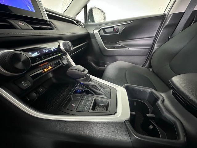 Used 2023 Toyota RAV4 LE image 25