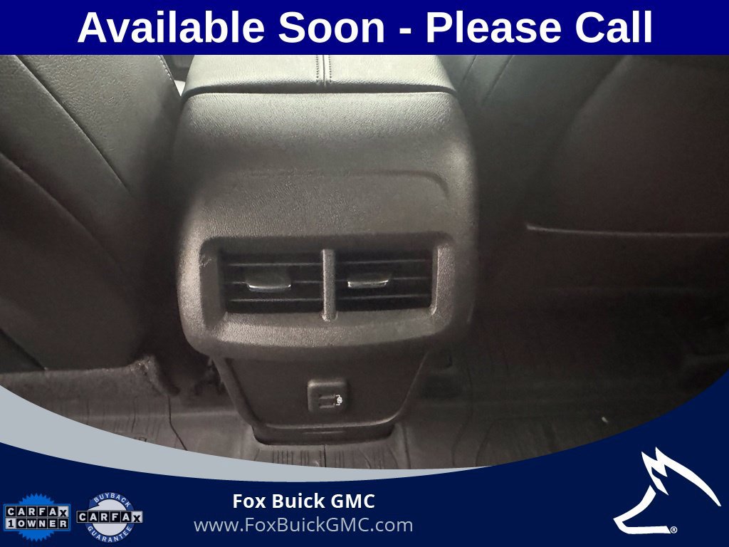 Used 2024 GMC Terrain SLT w/ LPO, Floor Liner Package AWD/4WD image 24