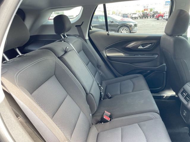 Used 2024 GMC Terrain SLE w/ Driver Convenience Package FWD image 14