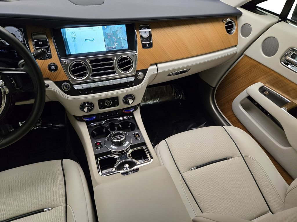 Certified 2016 Rolls-Royce Wraith image 18