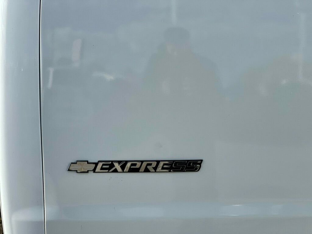 Used 2013 Chevrolet Express 3500 LT w/ LT Preferred Equipment Group image 8