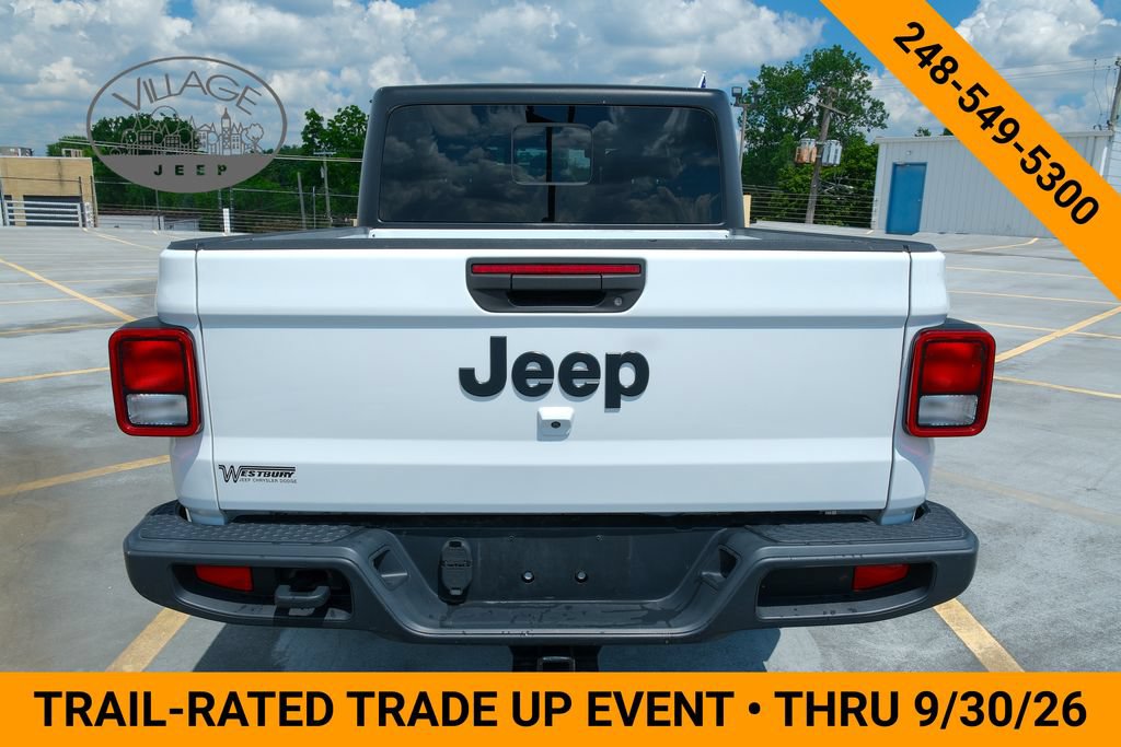 Used 2022 Jeep Gladiator Sport AWD/4WD image 6