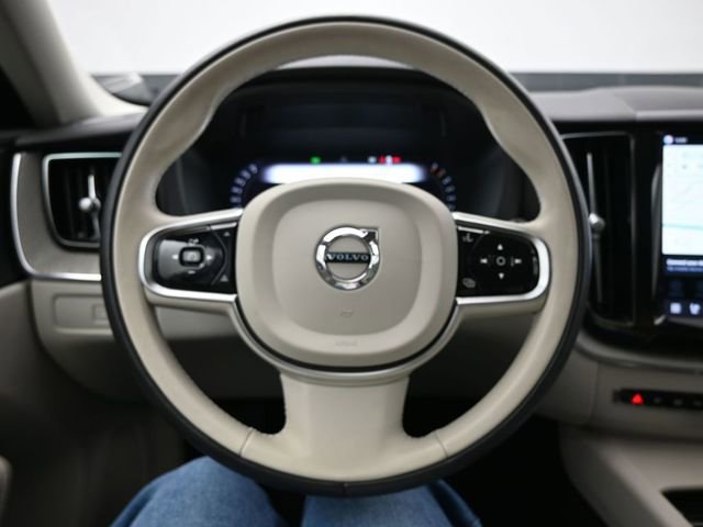 Used 2023 Volvo XC60 B5 Plus w/ Climate Package AWD/4WD image 24