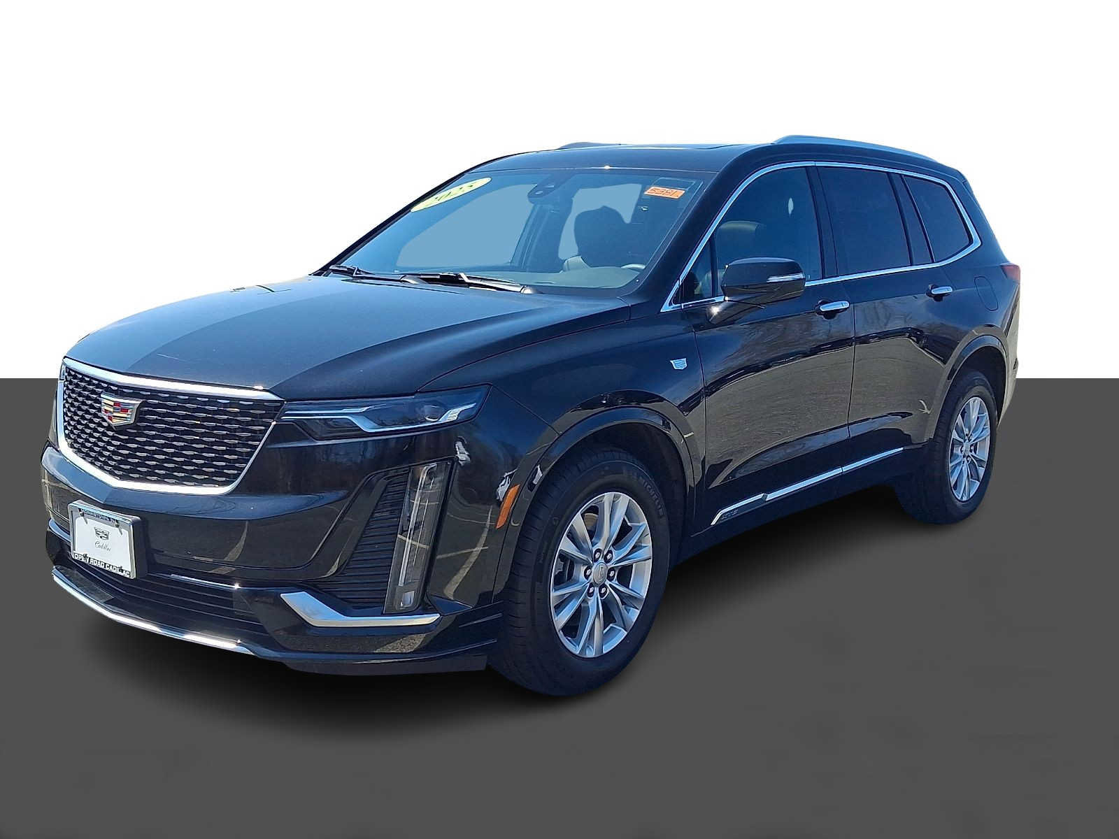 Used 2025 Cadillac XT6 Luxury AWD/4WD image 3