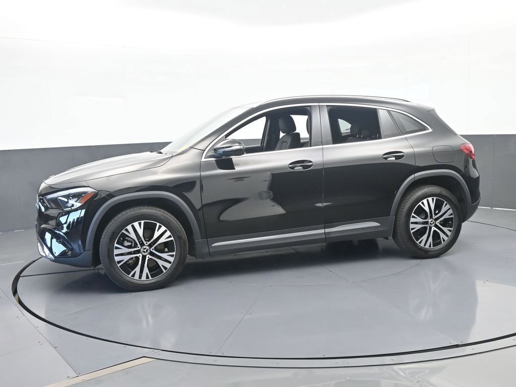Used 2025 Mercedes-Benz GLA 250 image 2