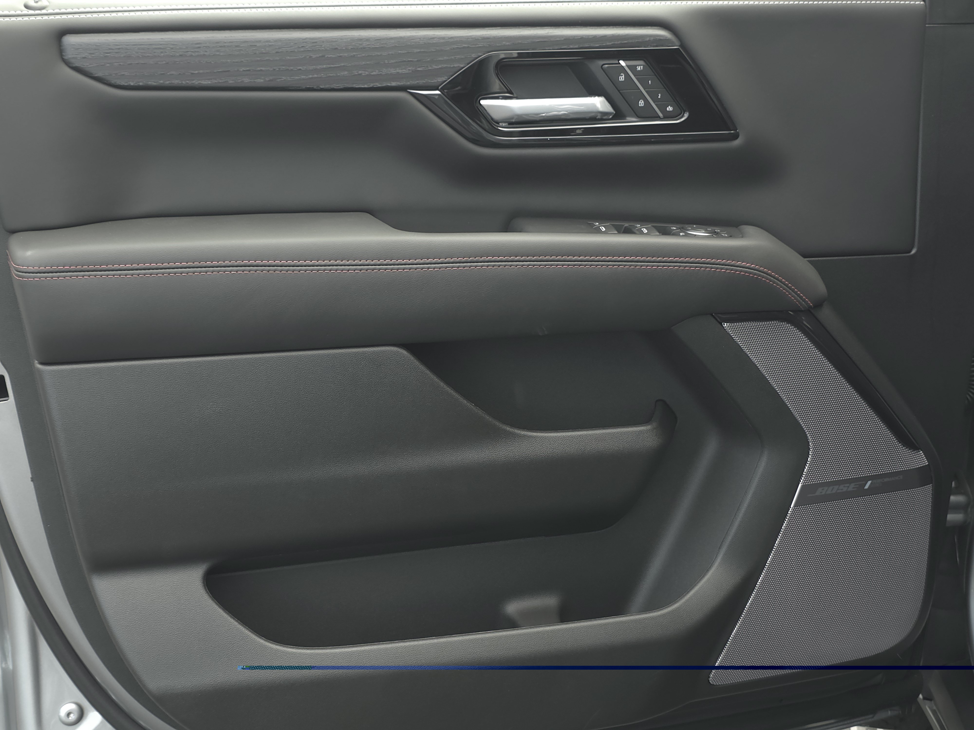New 2026 GMC Yukon XL AT4 Ultimate w/ LPO, Floor Liner Package AWD/4WD image 34