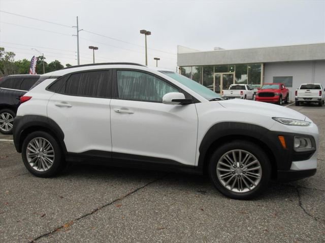 Used 2021 Hyundai Kona SEL FWD image 2