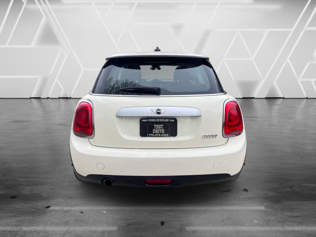 Used 2015 MINI Cooper 2-Door Hardtop image 6