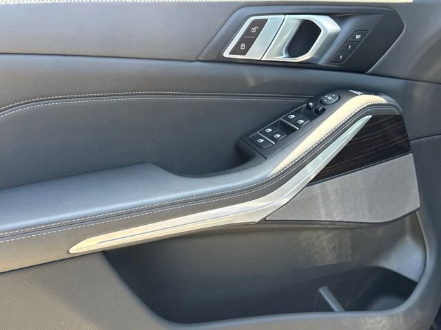 Certified 2024 BMW X5 sDrive40i w/ M Sport Package RWD image 18