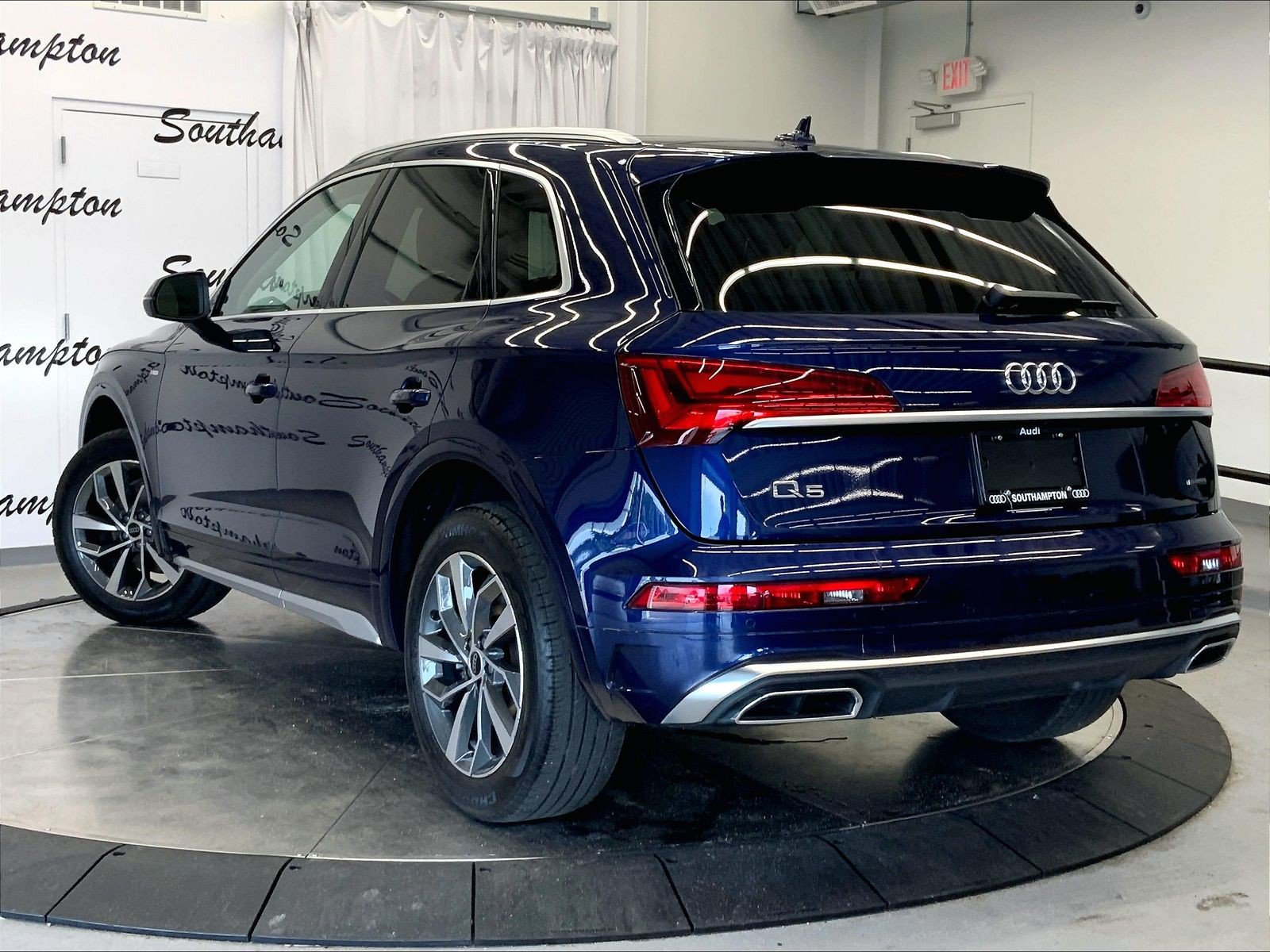 Certified 2023 Audi Q5 2.0T Premium Plus w/ Premium Plus Package AWD/4WD image 9