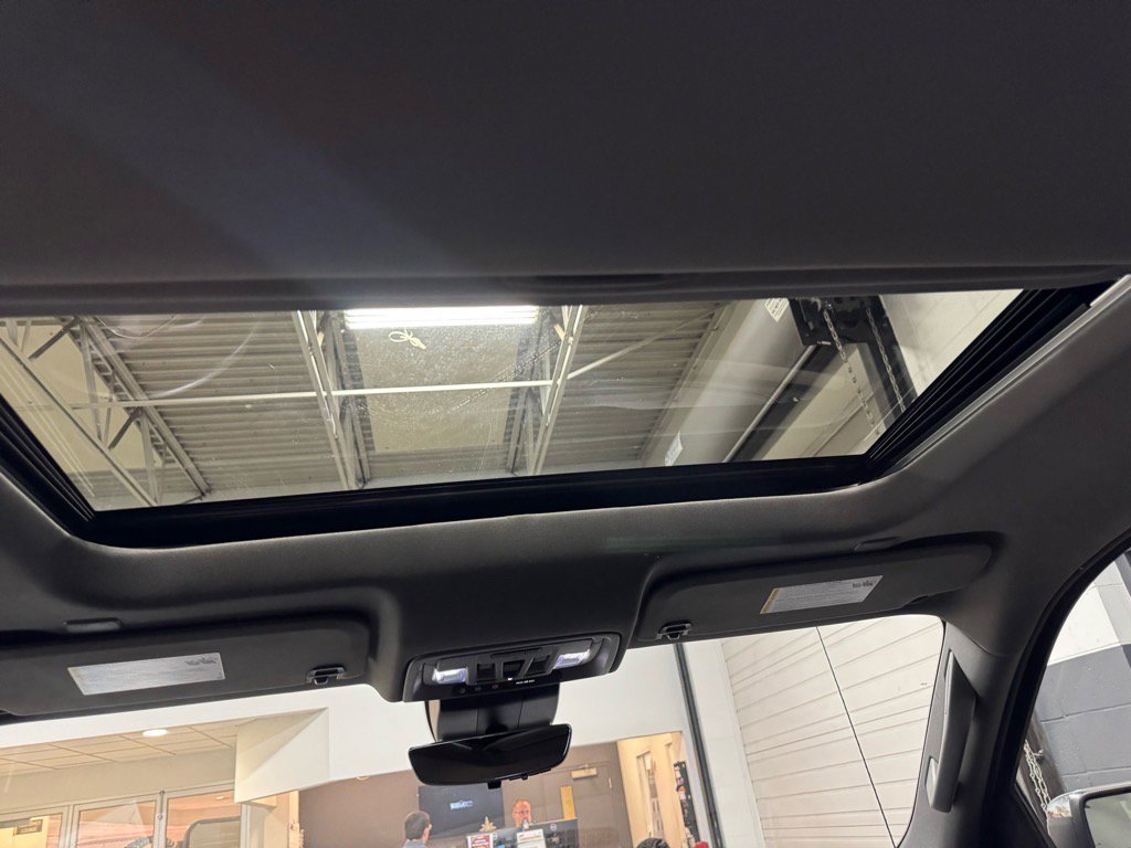 Used 2025 GMC Sierra 1500 Denali w/ Denali Reserve Package image 17