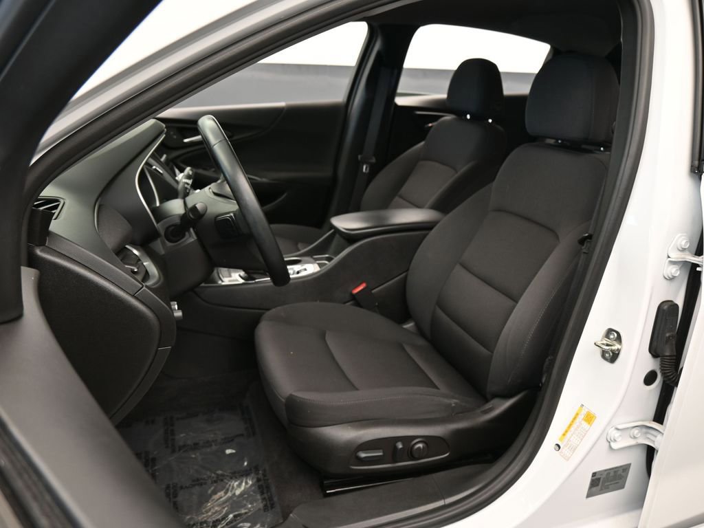 Used 2023 Chevrolet Malibu RS image 10