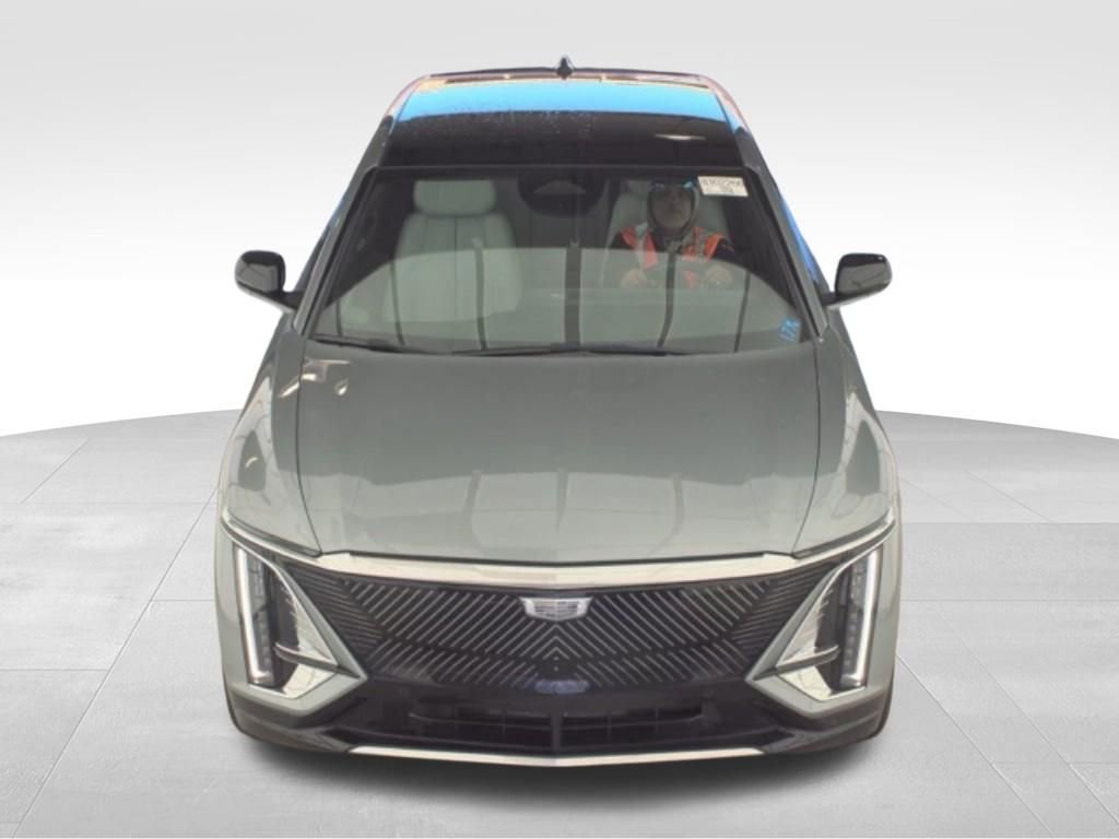Used 2024 Cadillac Lyriq Luxury w/ LPO, Floor Liner Package video 2