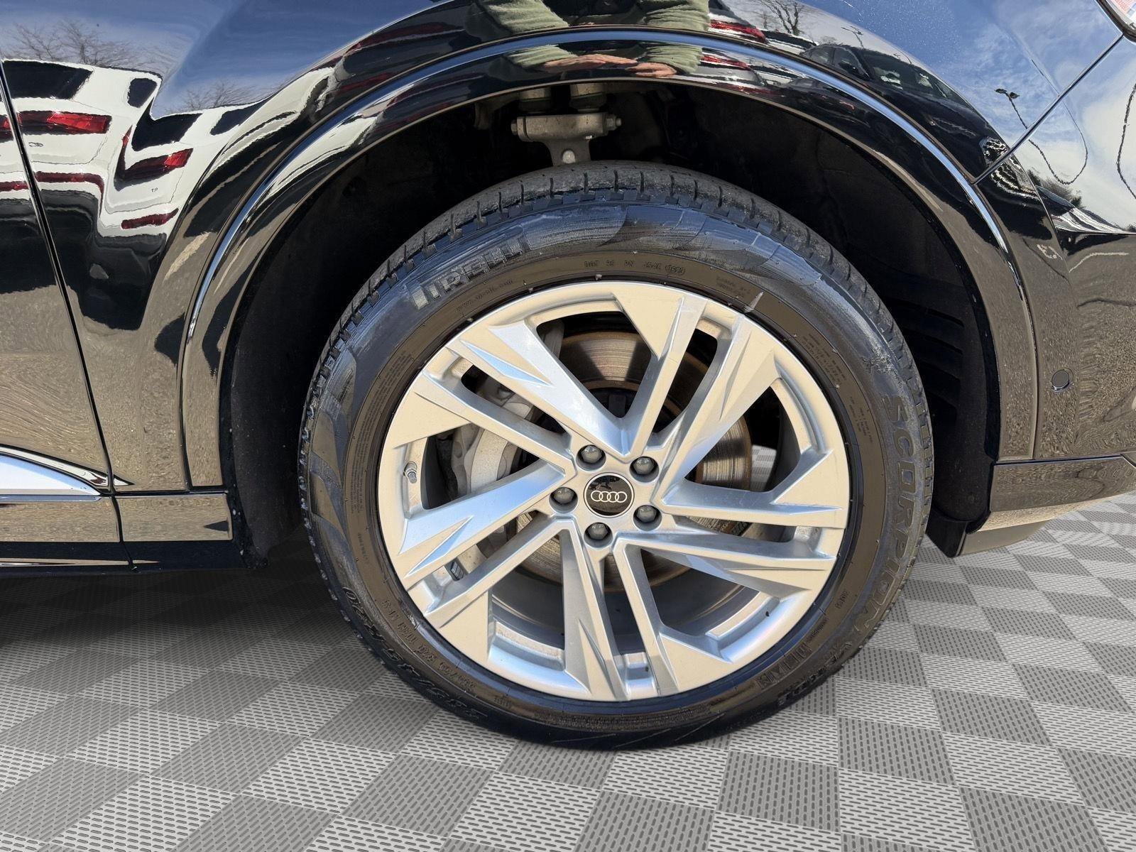 Used 2023 Audi Q7 3.0T Premium w/ Convenience Package image 9