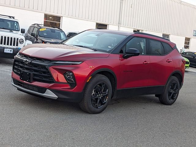 New 2025 Chevrolet Blazer LT w/ Midnight/Sport Edition image 5