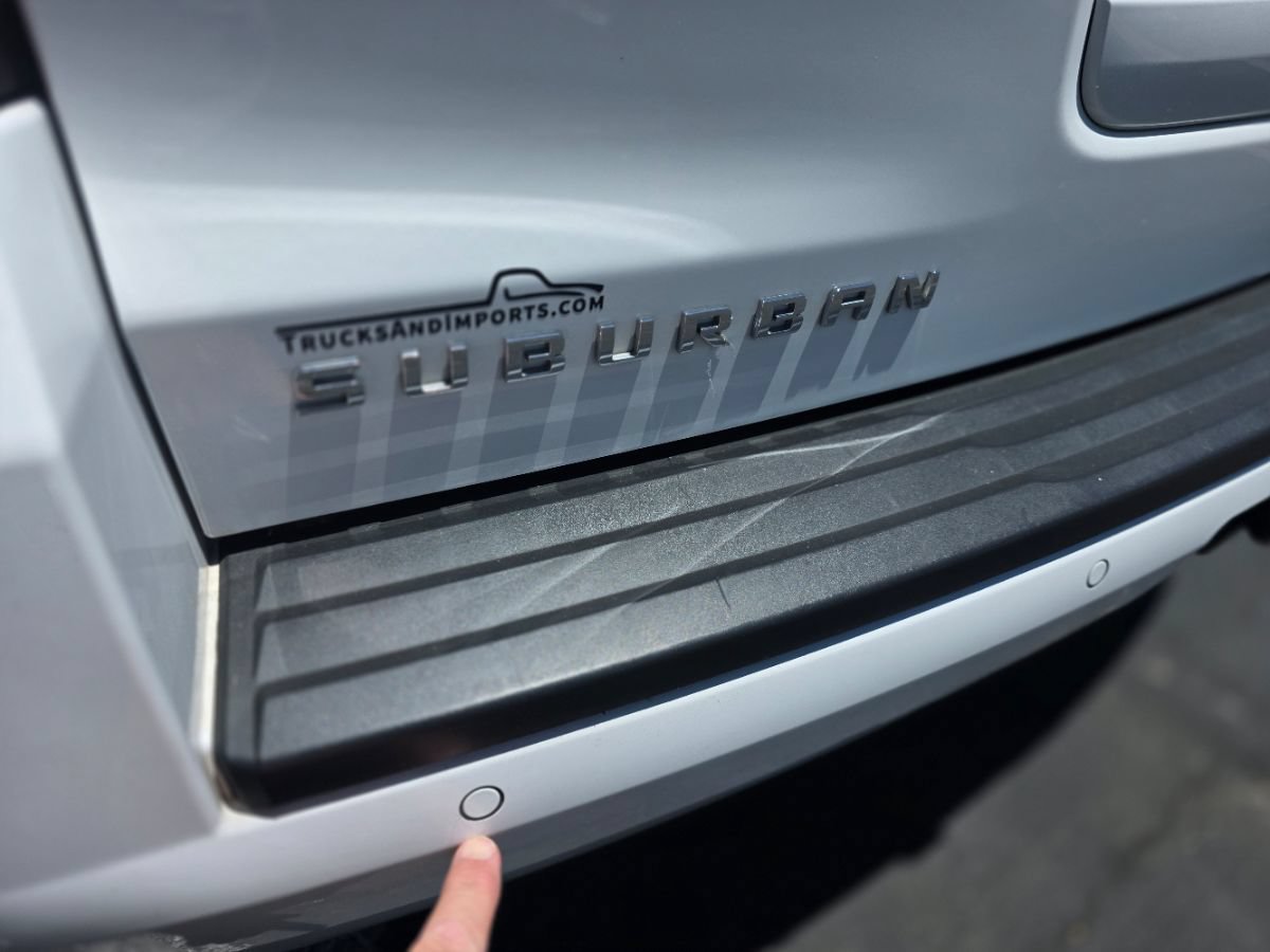 Used 2019 Chevrolet Suburban LT AWD/4WD image 9