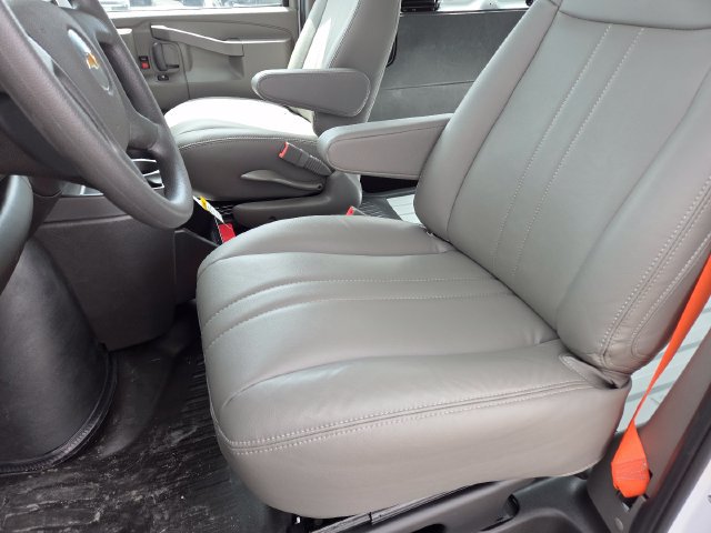 New 2025 Chevrolet Express 3500 w/ Driver Convenience Package RWD image 28