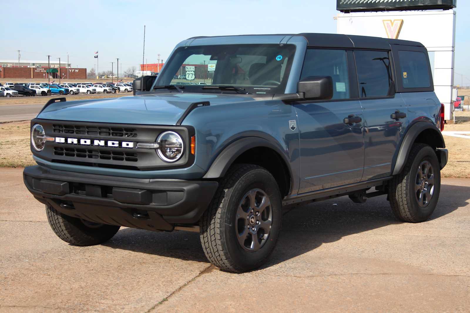 Used 2025 Ford Bronco Big Bend AWD/4WD image 4
