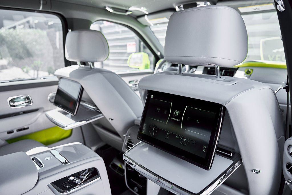 Used 2024 Rolls-Royce Cullinan image 54