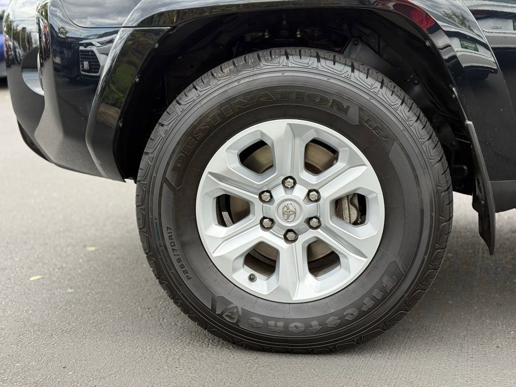 Certified 2022 Toyota 4Runner SR5 Premium AWD/4WD image 9