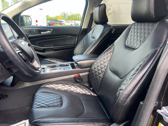 Used 2024 Ford Edge Titanium w/ Equipment Group 301A AWD/4WD image 24