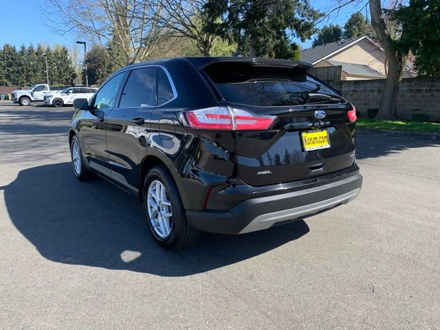 Used 2022 Ford Edge SEL image 3