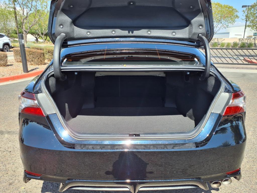 Used 2023 Toyota Camry SE image 10