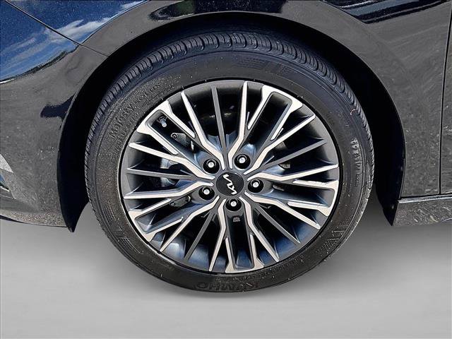 Used 2024 Kia Forte GT-Line w/ GT-Line Premium Package image 10