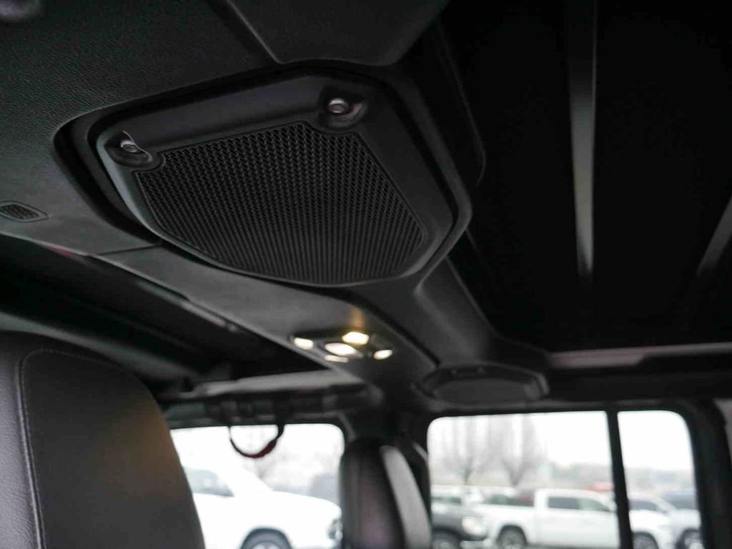 Used 2021 Jeep Wrangler Unlimited Rubicon image 19