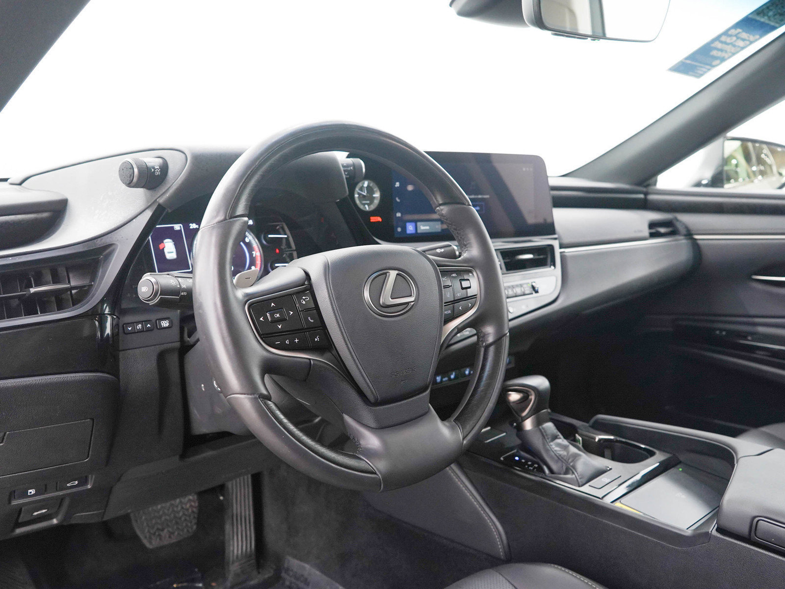 Used 2023 Lexus ES 250 w/ Premium Package AWD/4WD image 23