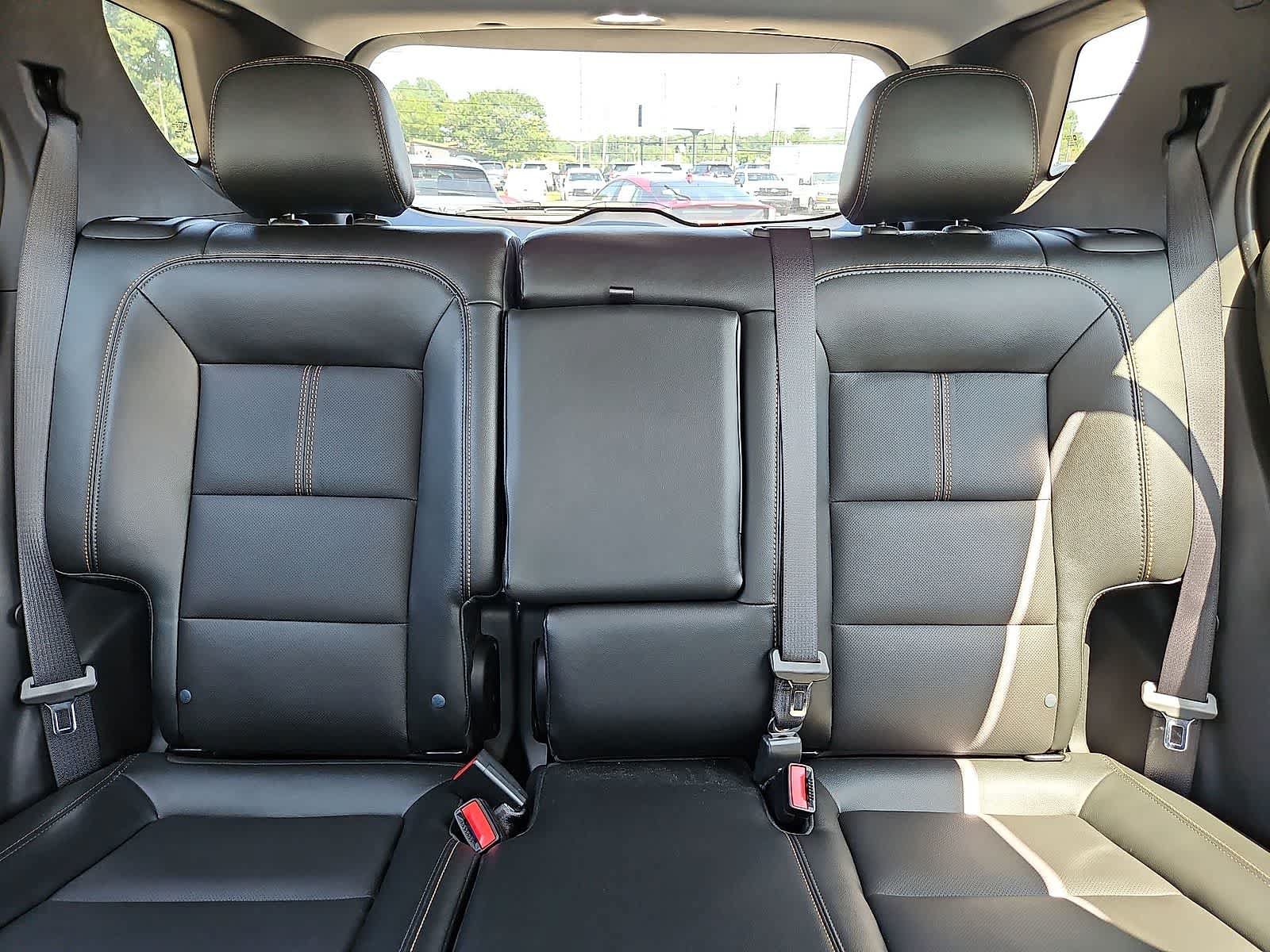 Used 2024 Chevrolet Equinox Premier FWD image 14