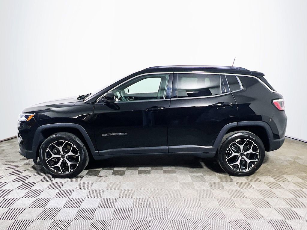 Used 2026 Jeep Compass Limited AWD/4WD image 4