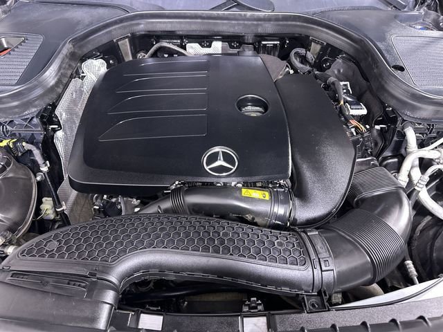 Used 2021 Mercedes-Benz GLC 300 image 31