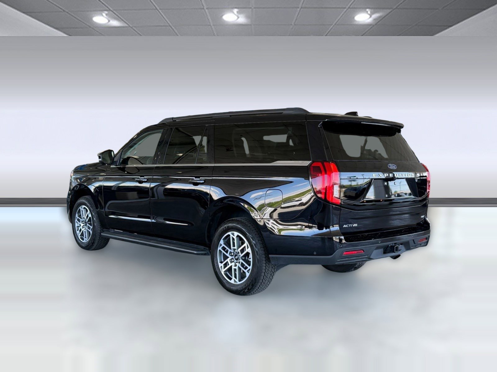 Certified 2025 Ford Expedition Max Active AWD/4WD image 3