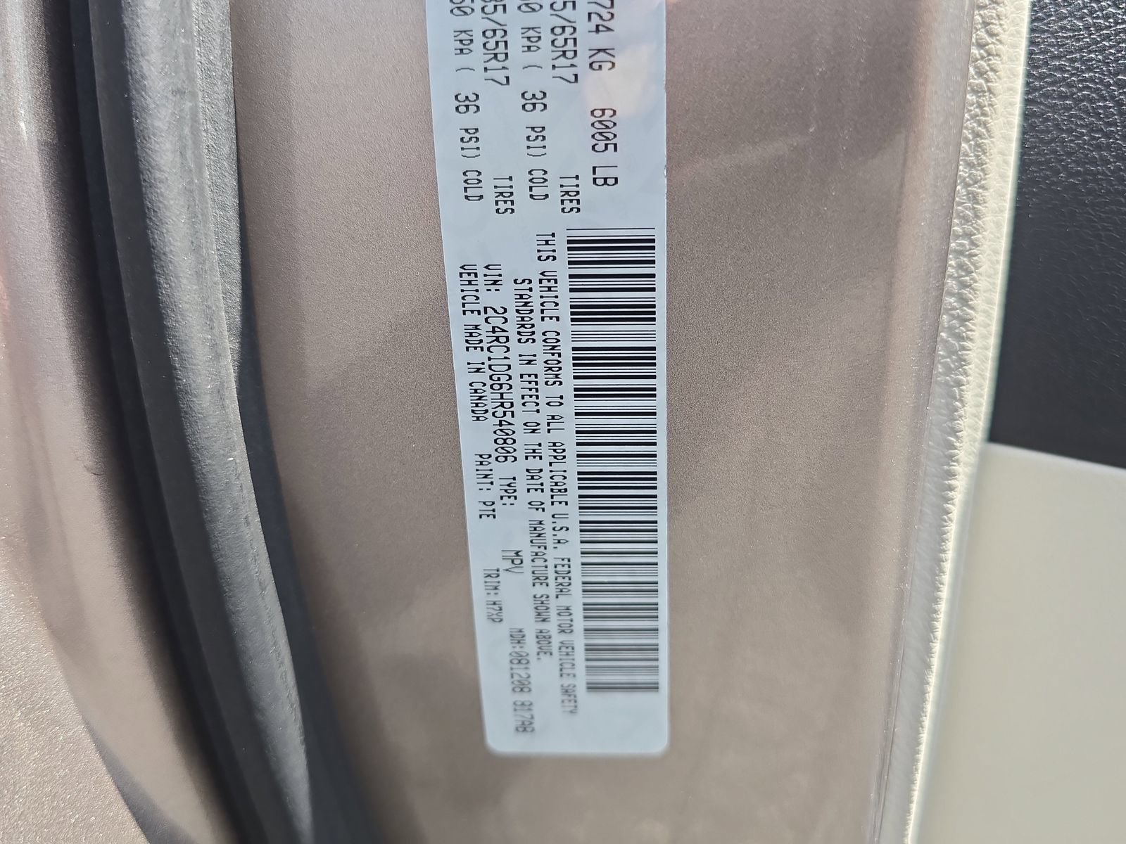 Used 2017 Chrysler Pacifica Touring FWD image 29