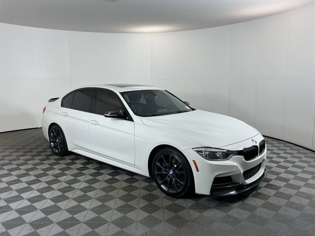 Used 2017 BMW 340i Sedan RWD image 3