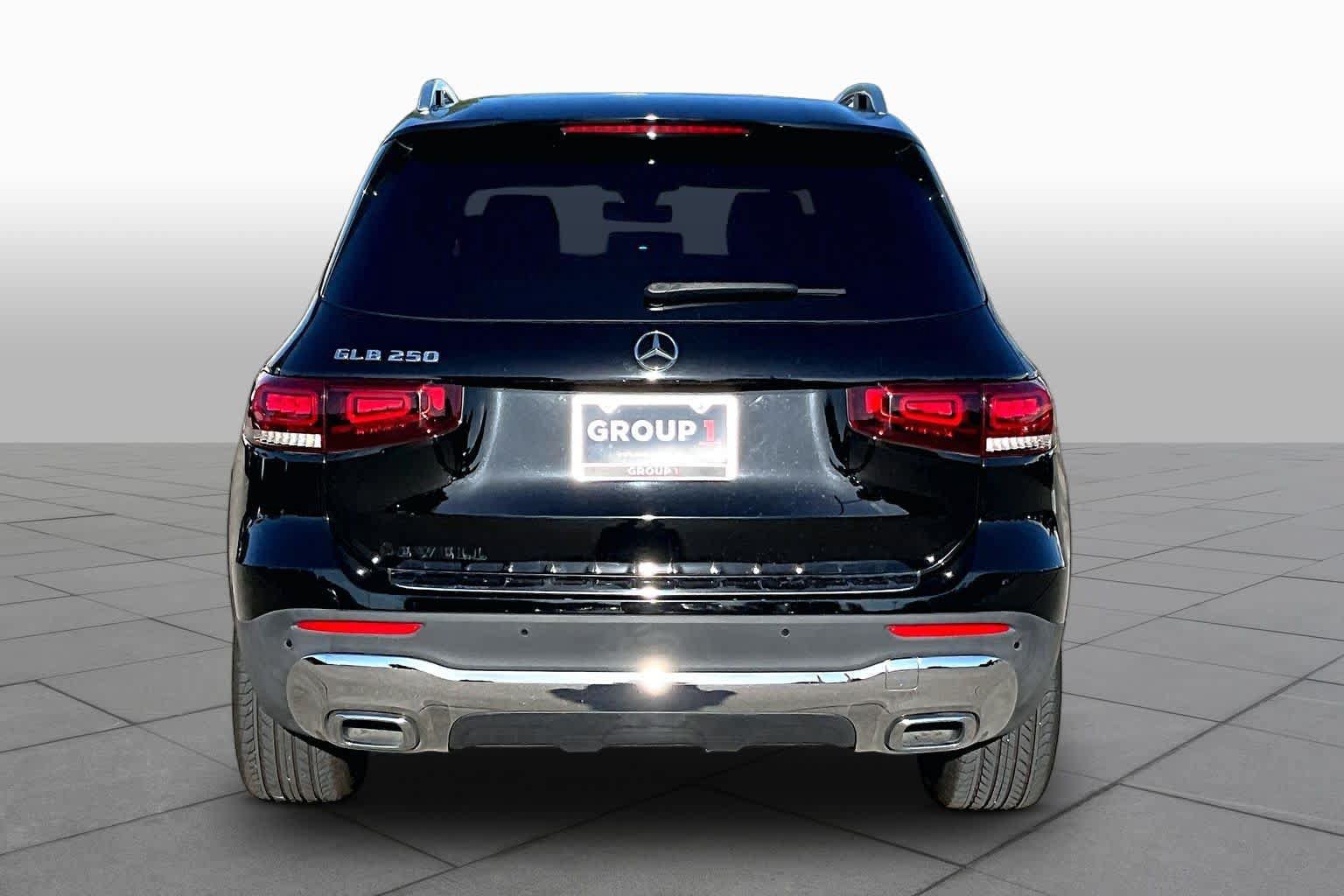 Used 2022 Mercedes-Benz GLB 250 image 5