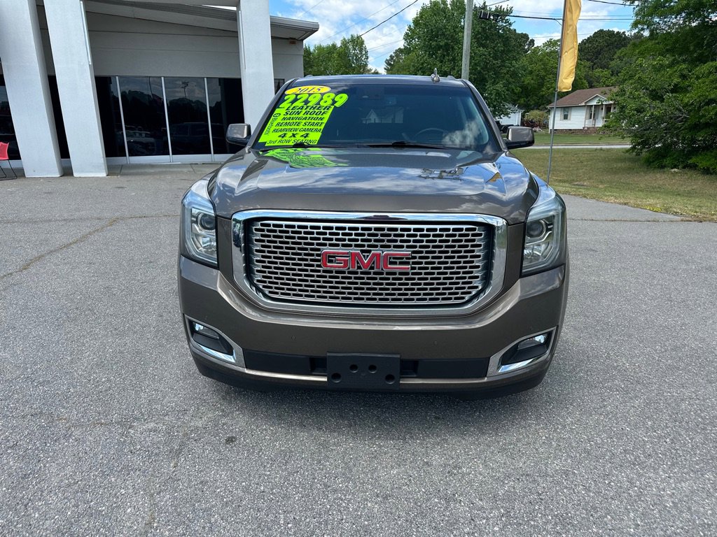 Used 2015 GMC Yukon Denali w/ Premium Package AWD/4WD image 8