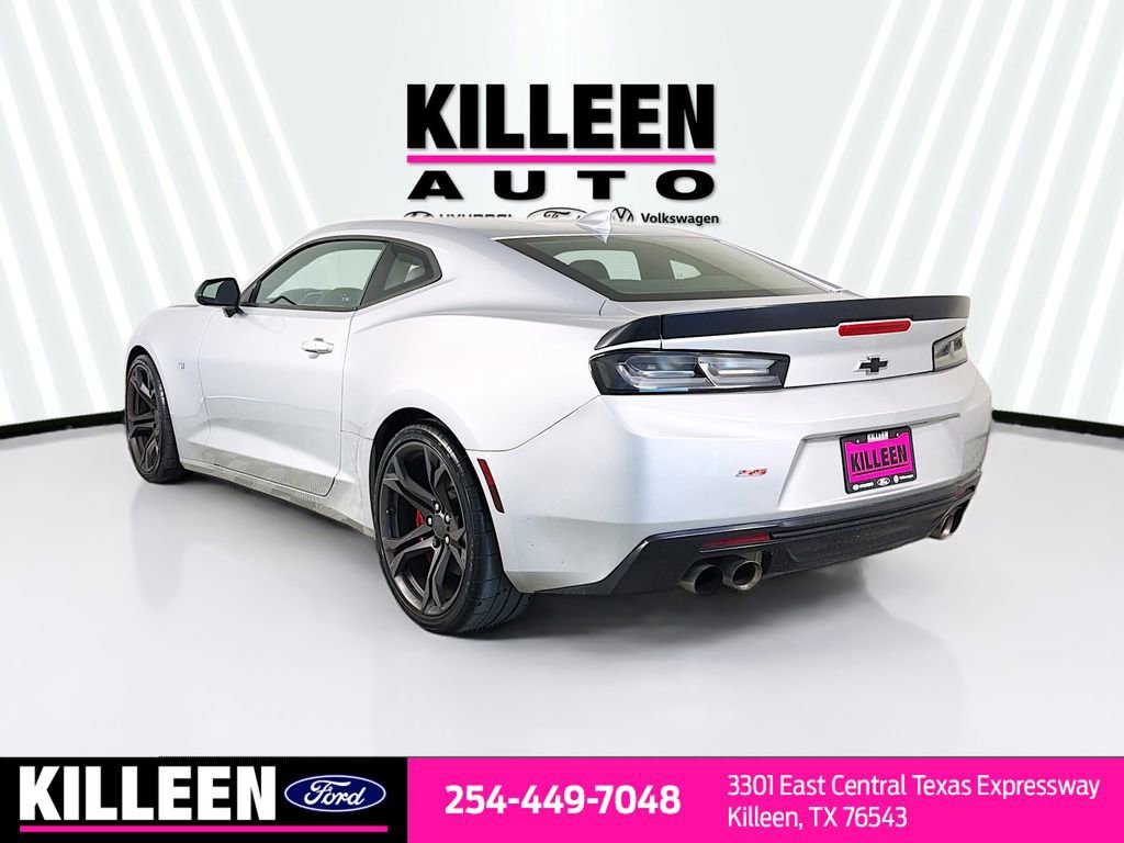 Used 2017 Chevrolet Camaro SS image 6