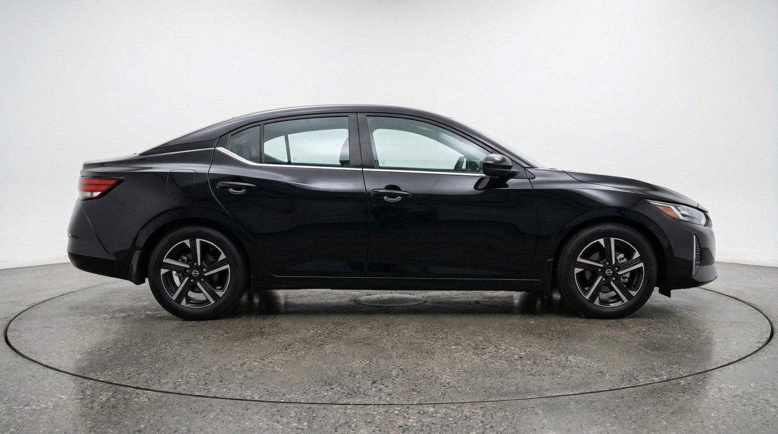 Used 2025 Nissan Sentra SV FWD image 8