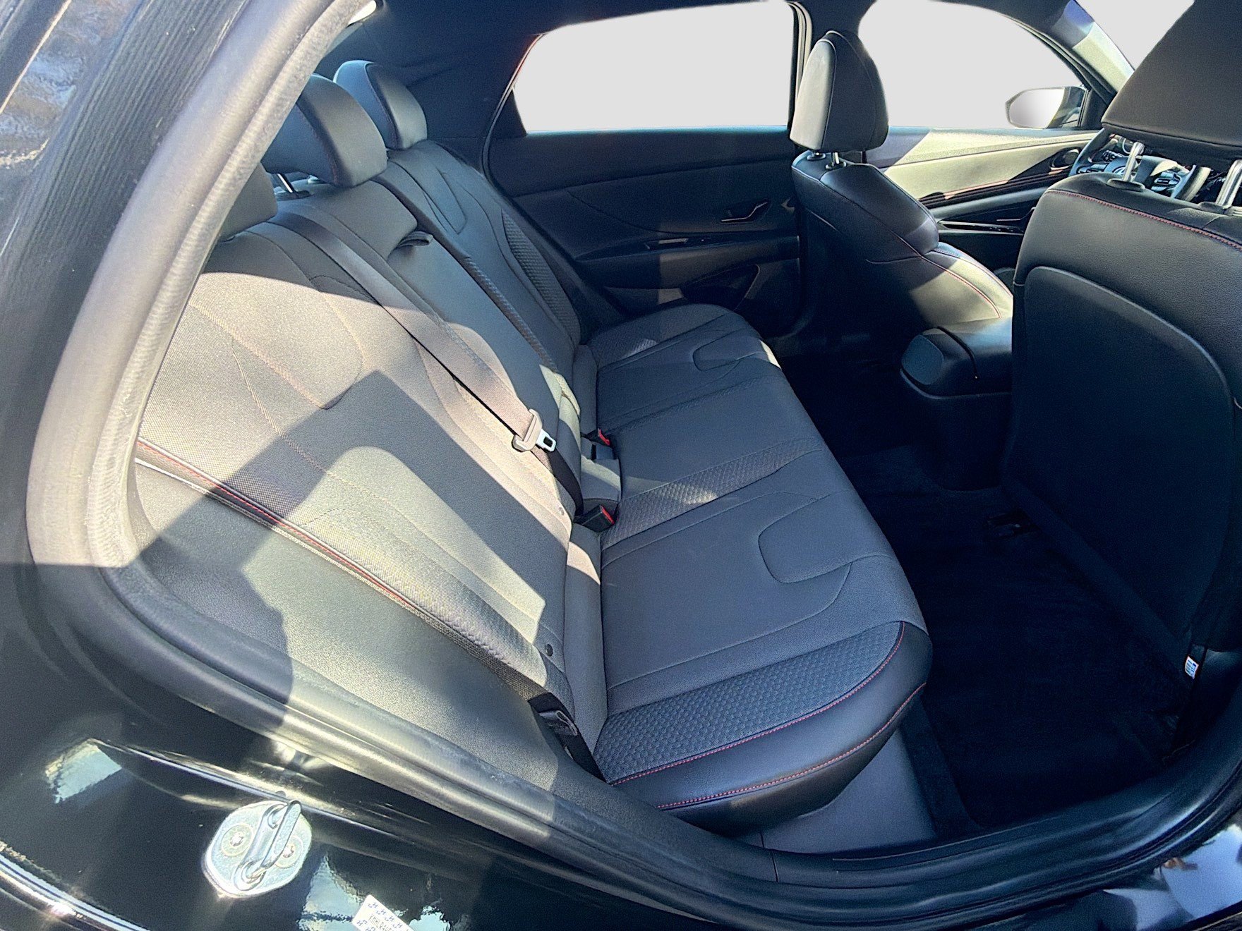 Used 2022 Hyundai Elantra N Line image 25