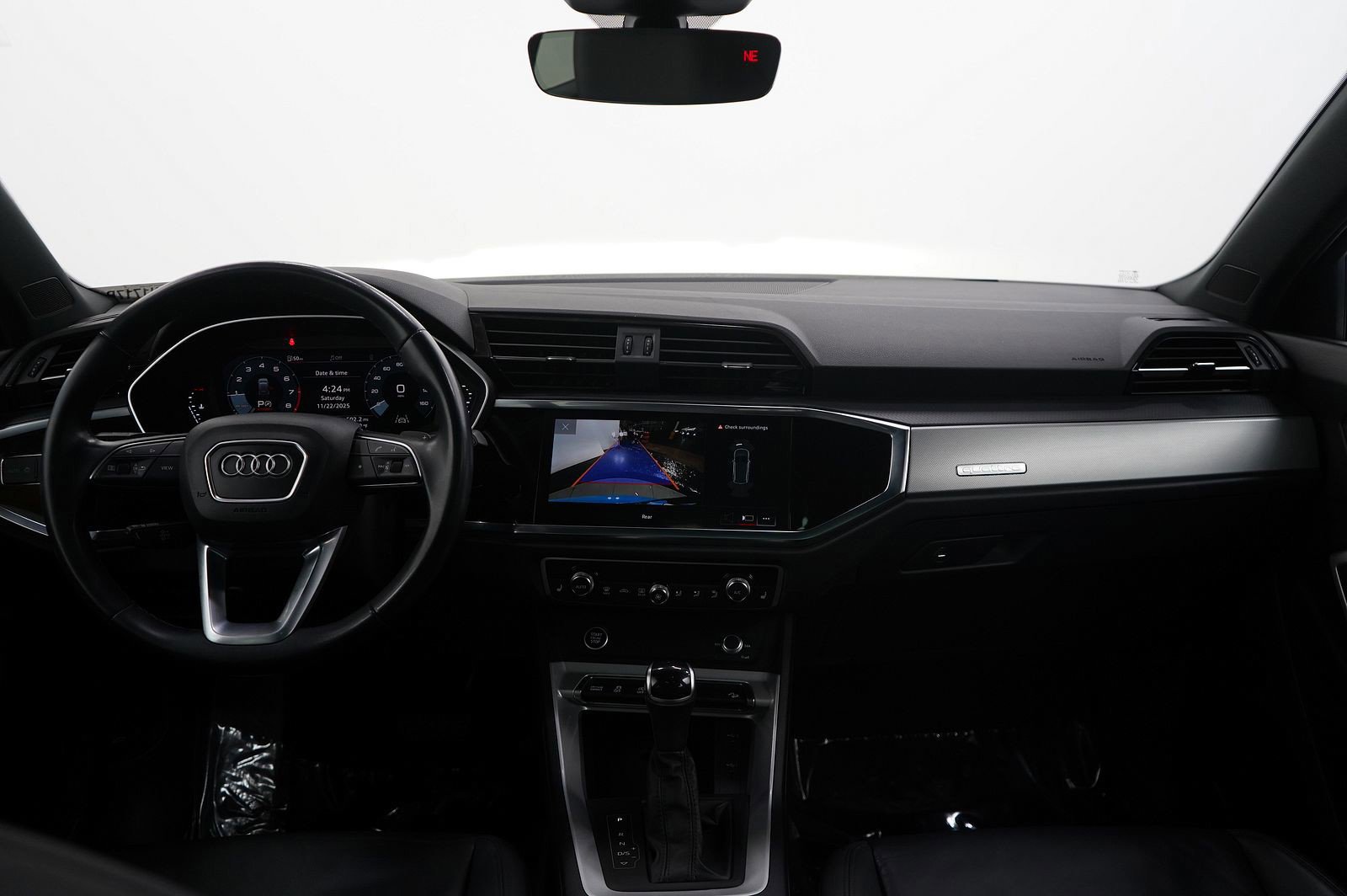 Used 2023 Audi Q3 2.0T Premium image 13