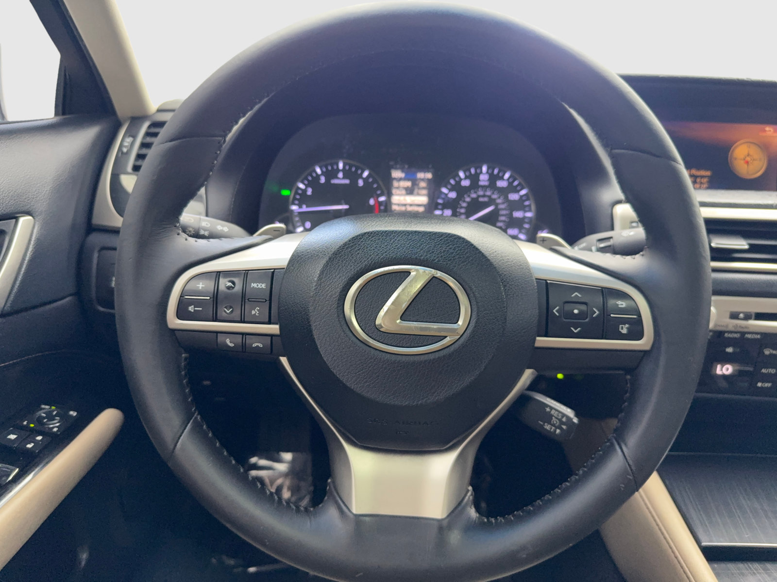 Used 2016 Lexus GS 200t RWD image 19