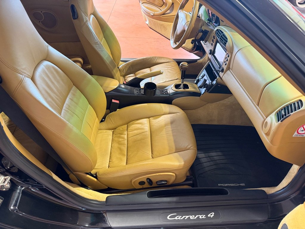 Used 2001 Porsche 911 Carrera 4 AWD/4WD image 25