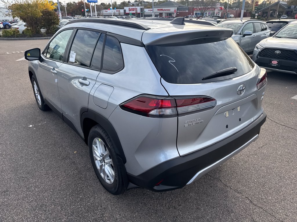 New 2026 Toyota Corolla Cross LE w/ Moonroof Package AWD/4WD image 5