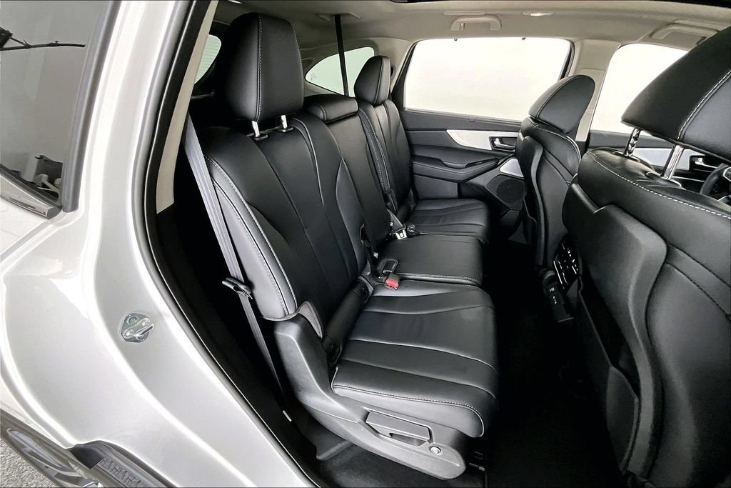 Certified 2026 Acura MDX w/ Technology Package FWD image 36
