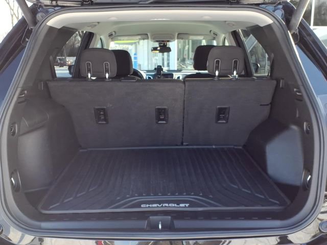 Used 2020 Chevrolet Equinox LT w/ Driver Convenience Package image 21