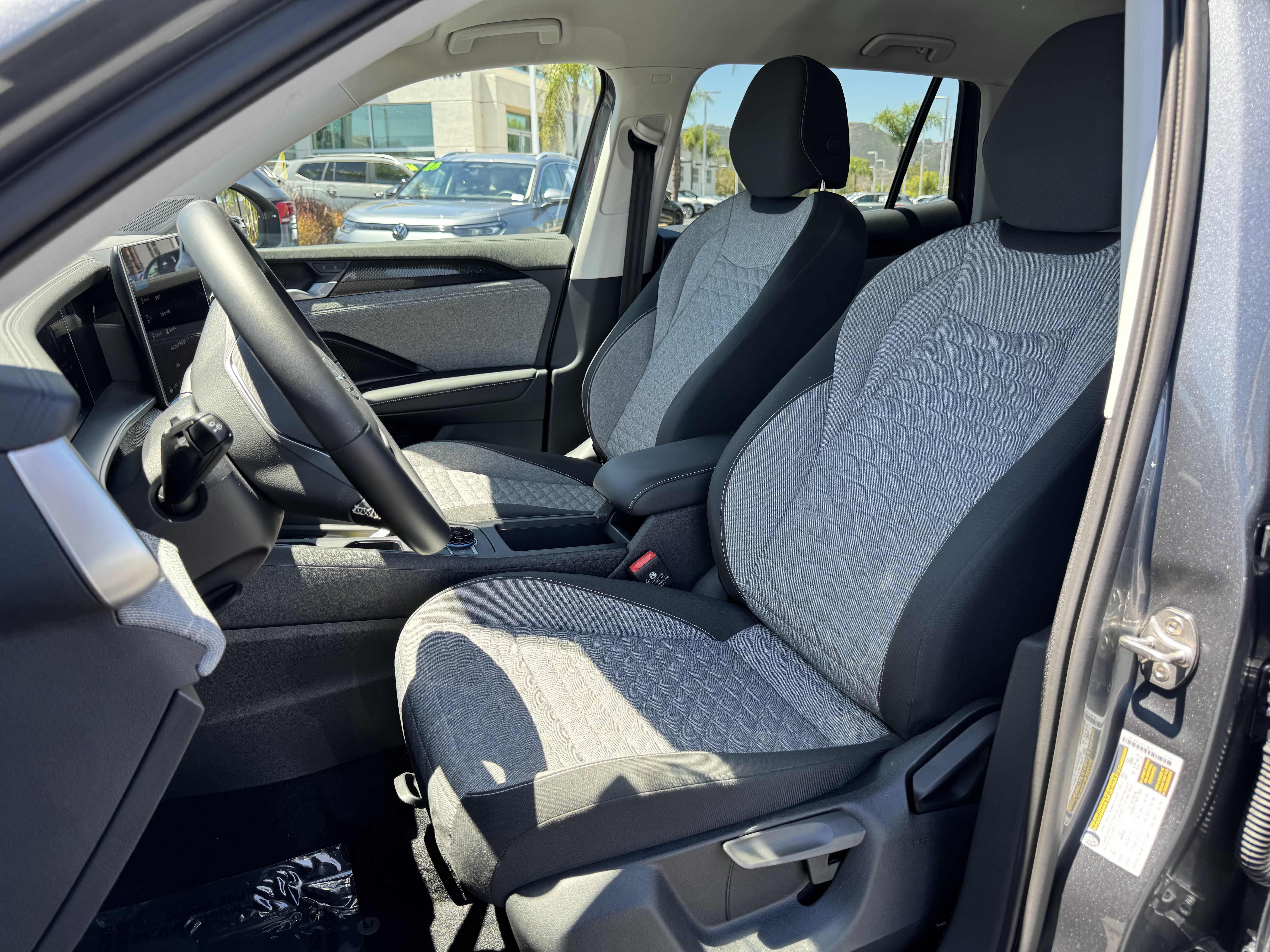 Used 2026 Volkswagen Tiguan S FWD image 16