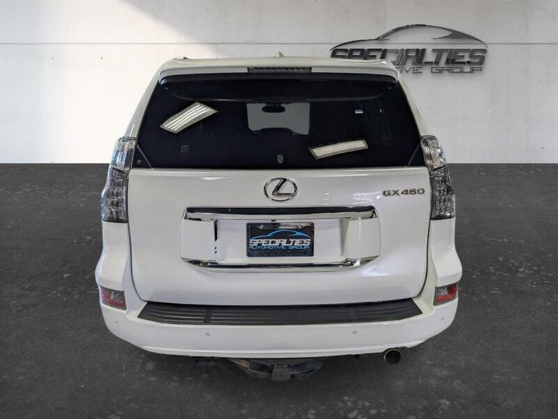 Used 2016 Lexus GX 460 w/ Premium Package AWD/4WD image 9